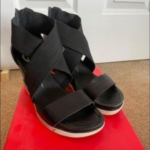 Wishbone by browns leather sandals